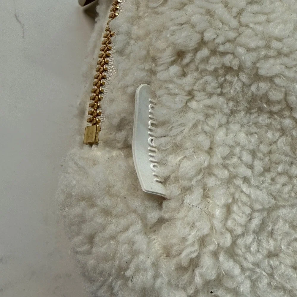 Lululemon Fleece Belt Bag White Opal Gold Tone Sherpa Everywhere Crossbody